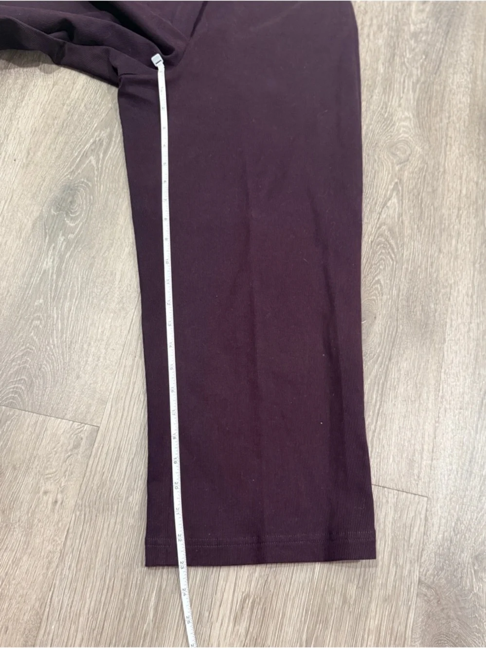 Eileen Fisher Women’s Petite Deep Plum Corded Wide Capri Pants Size SP - Picture 8 of 10